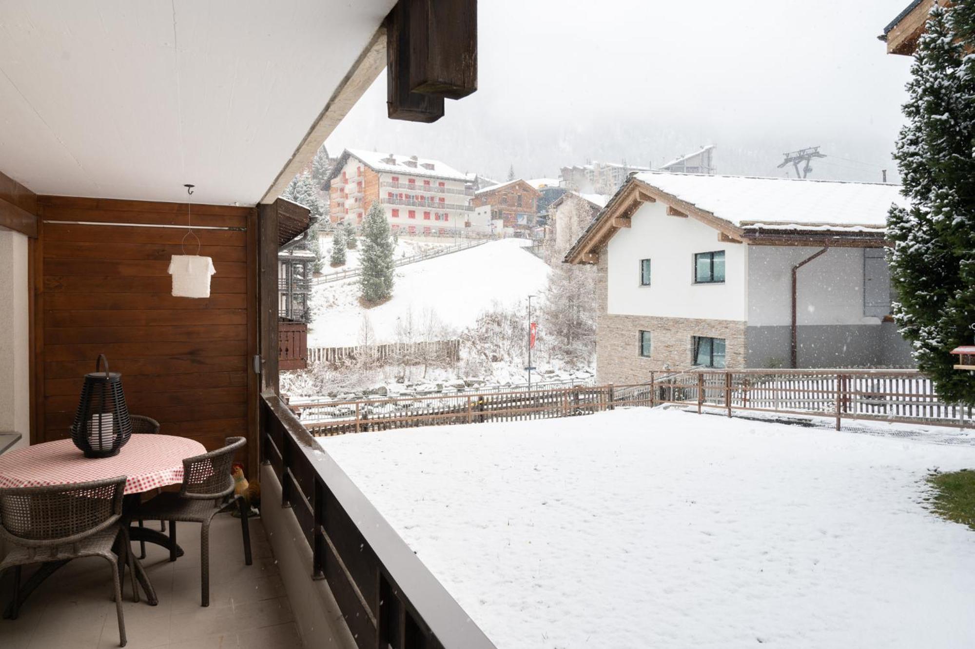 Snowflake-Ski In & Out Next To Matterhorn Express Zermatt Ngoại thất bức ảnh